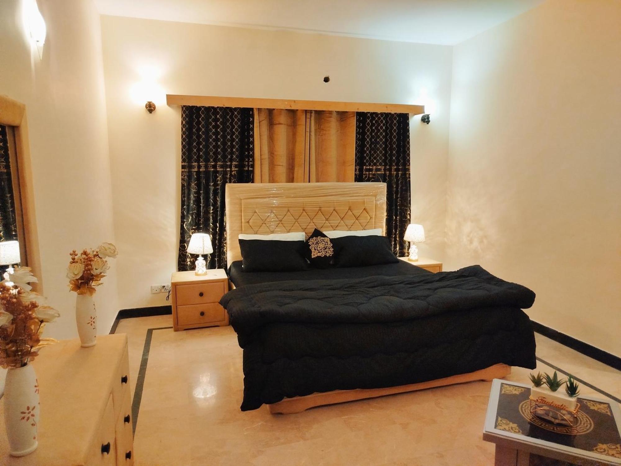 Royal Residential Hotel Islamabad Bagian luar foto